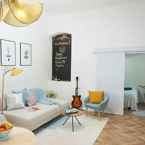 Apartment Self Check-in Cozy Stylish Flat By Vaci Street, Budapest