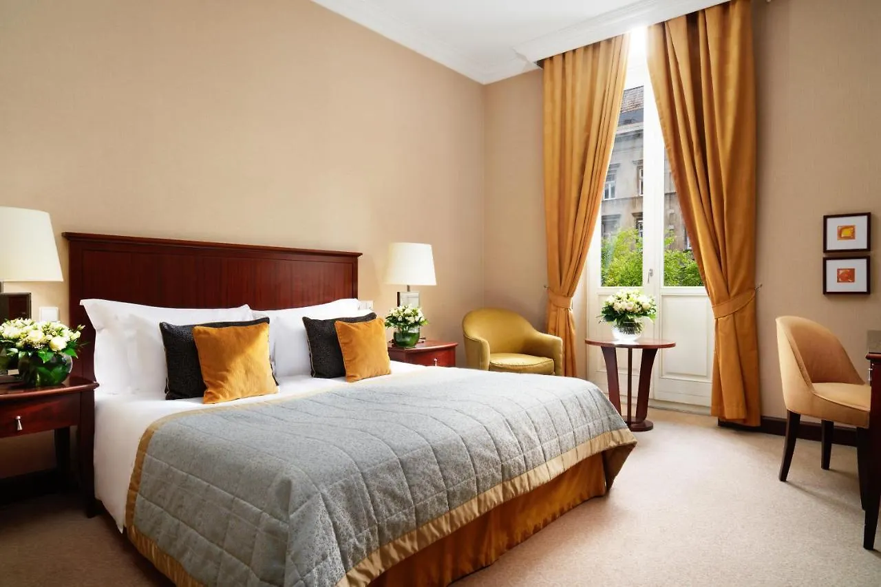 Corinthia Budapest 5*,